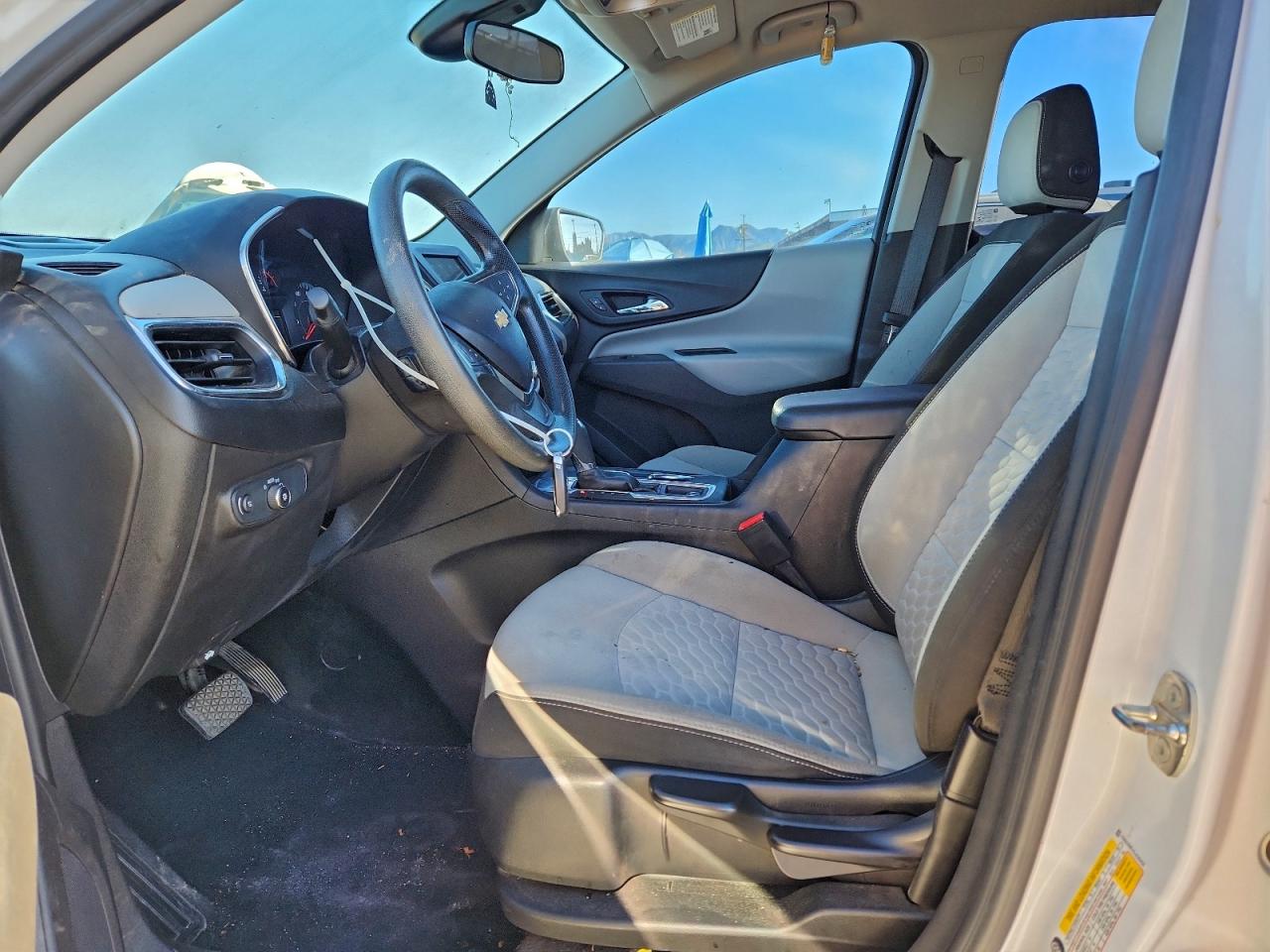 2020 CHEVROLET EQUINOX LS photo 7