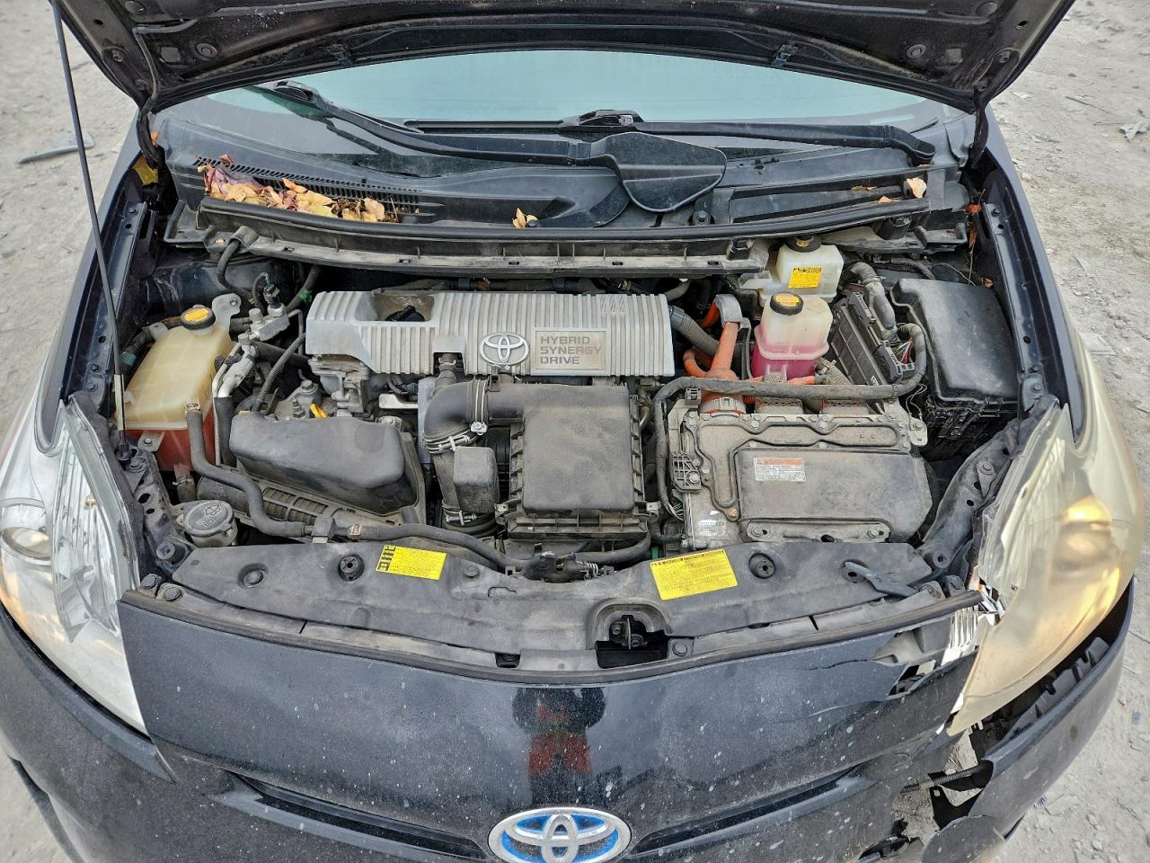 2014 TOYOTA PRIUS photo 11