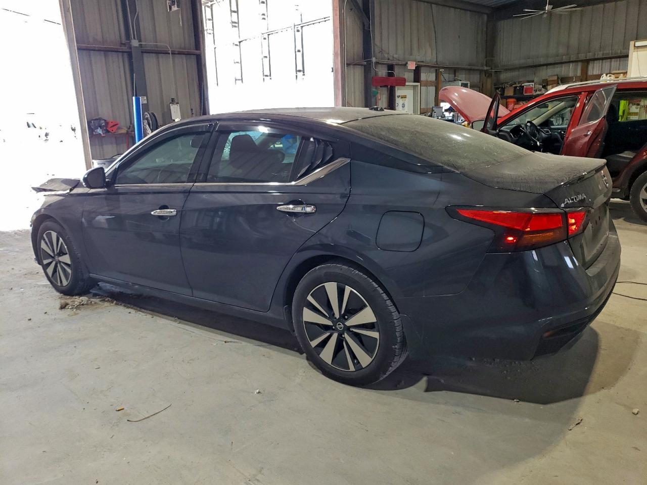 2019 NISSAN ALTIMA SL photo 4