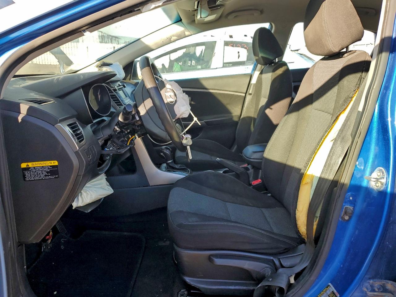 2017 HYUNDAI ELANTRA GT photo 7