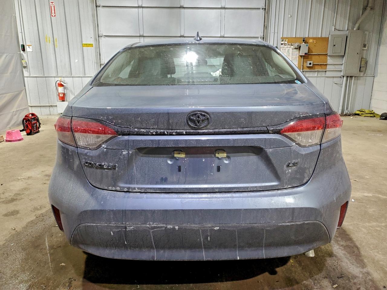 2025 TOYOTA COROLLA LE photo 11