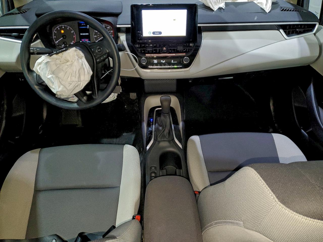 2025 TOYOTA COROLLA LE photo 15