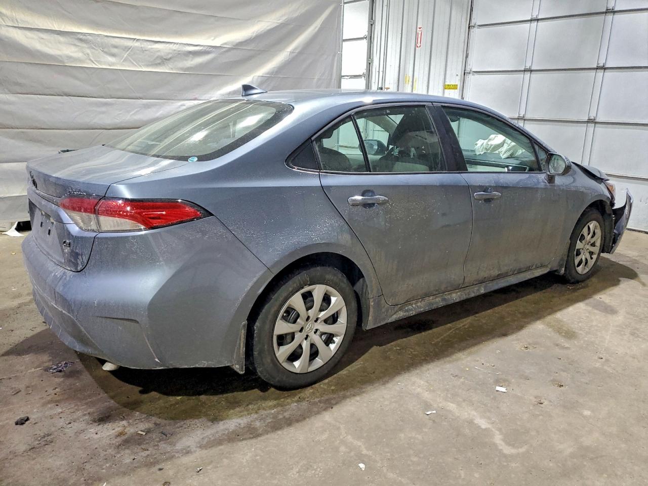 2025 TOYOTA COROLLA LE photo 5