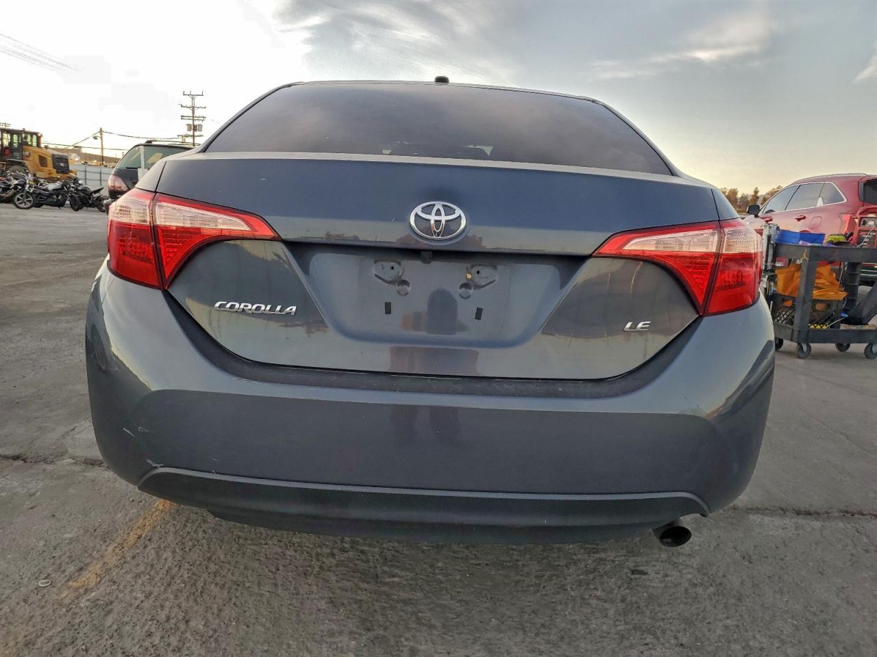 2019 TOYOTA COROLLA L photo 6
