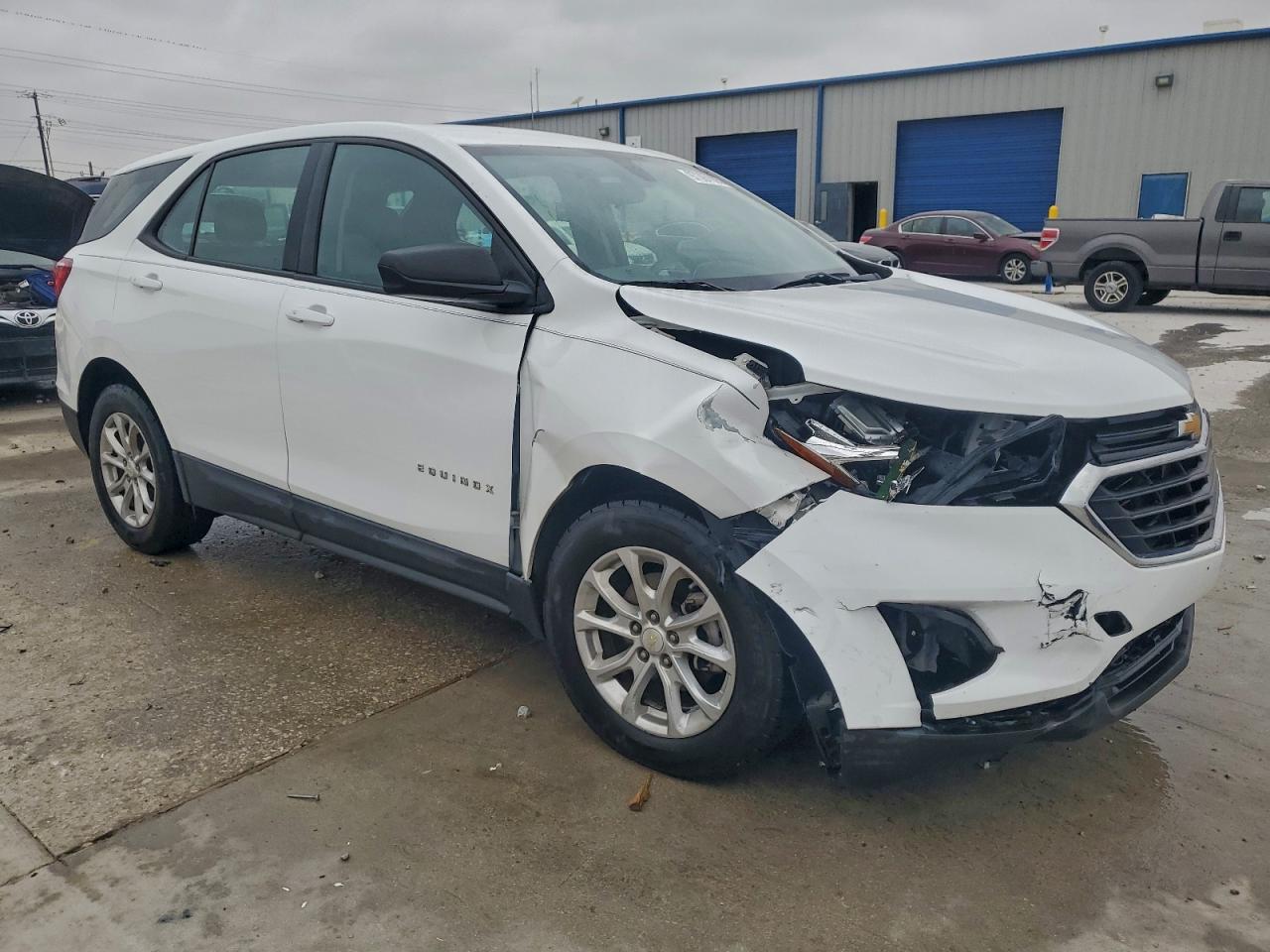 2018 CHEVROLET EQUINOX LS photo 4