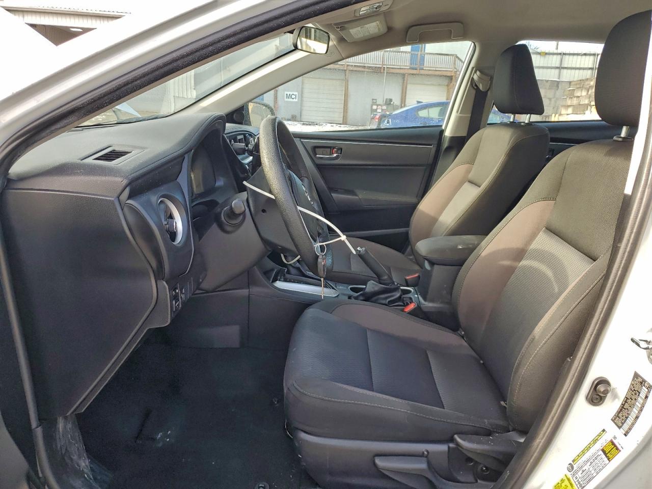 2018 TOYOTA COROLLA L photo 7