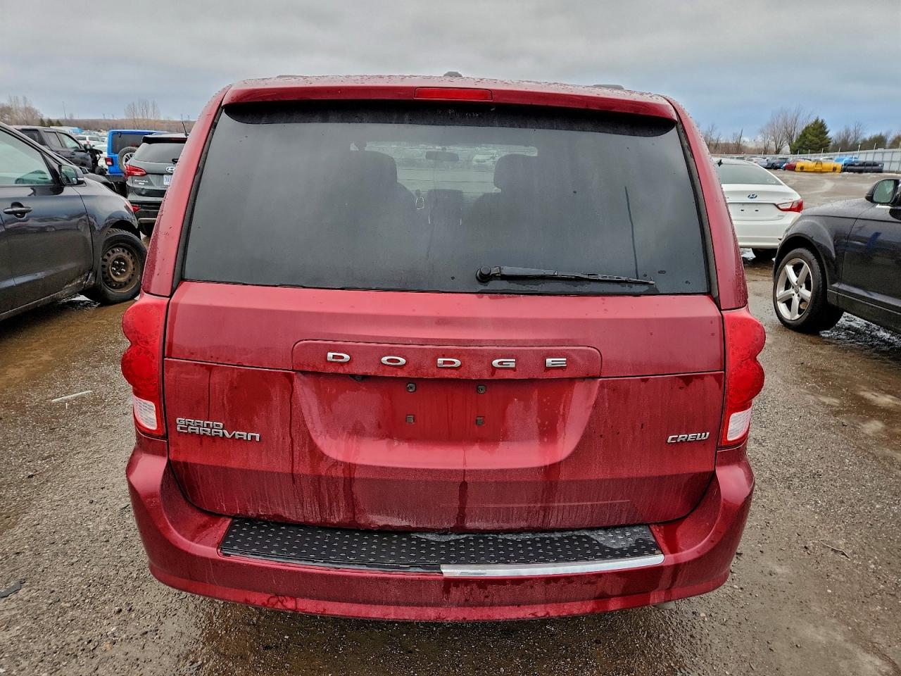 2011 DODGE GRAND CARAVAN CREW photo 6