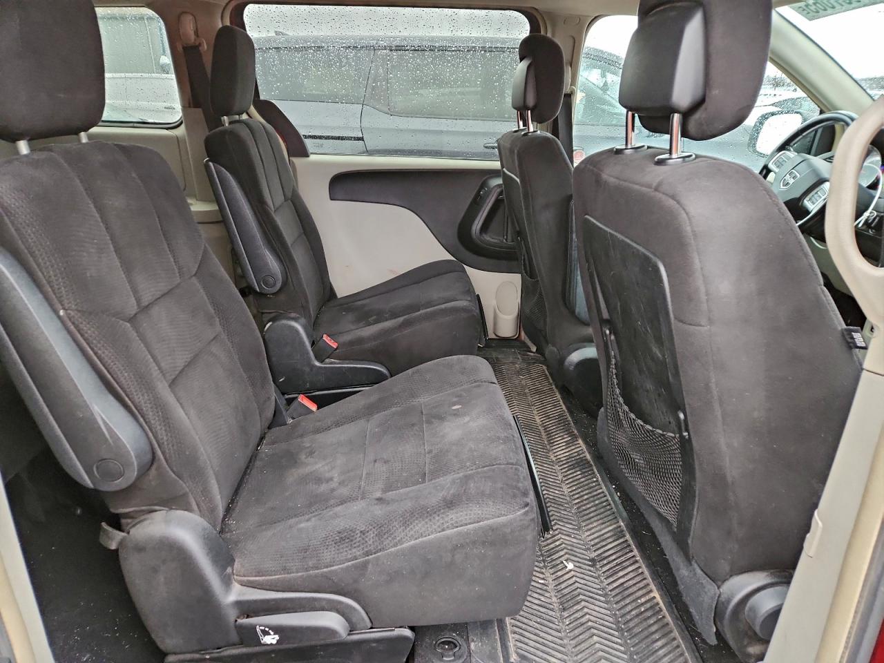 2011 DODGE GRAND CARAVAN CREW photo 11