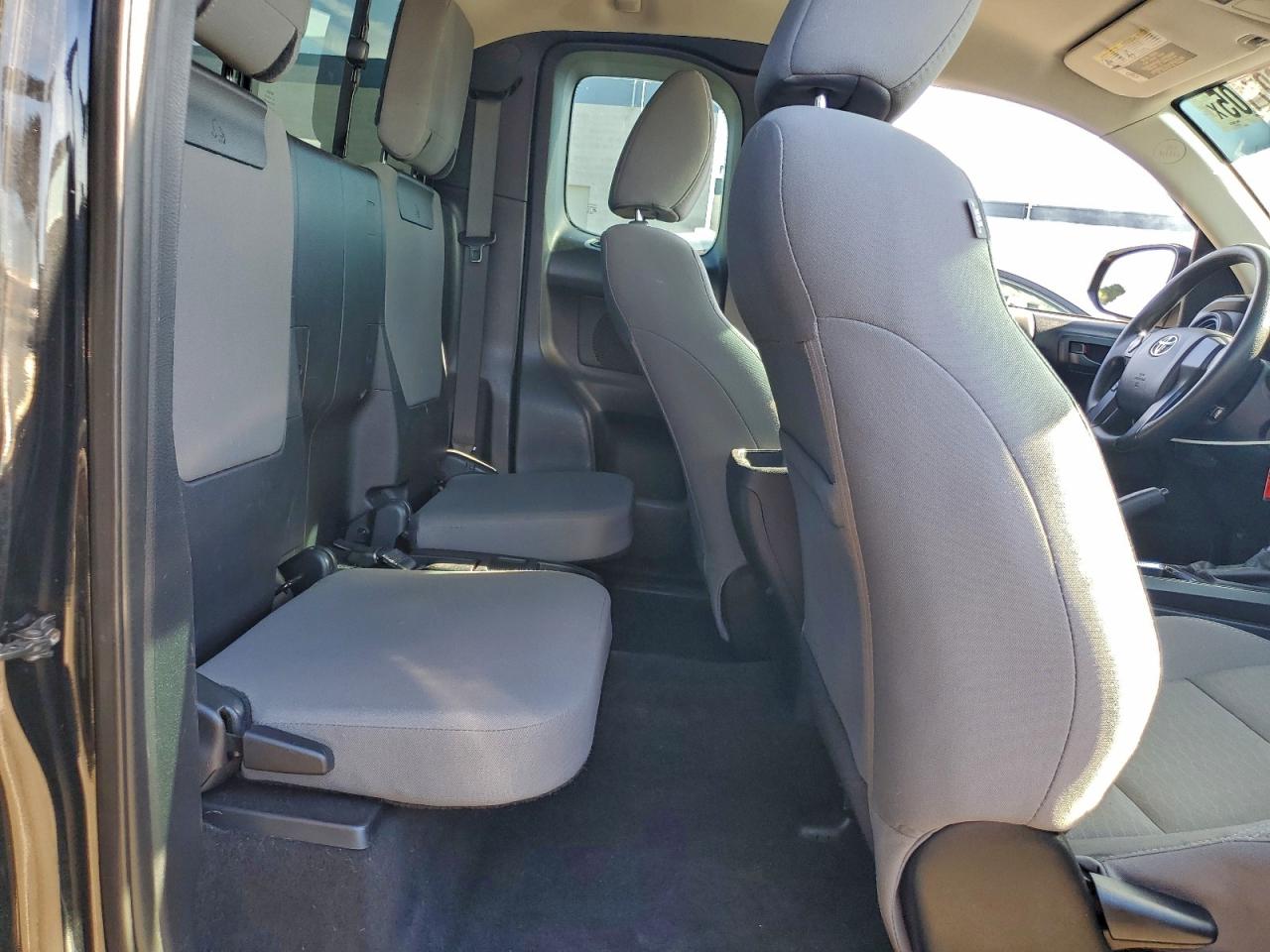 2017 TOYOTA TACOMA ACCESS CAB photo 10