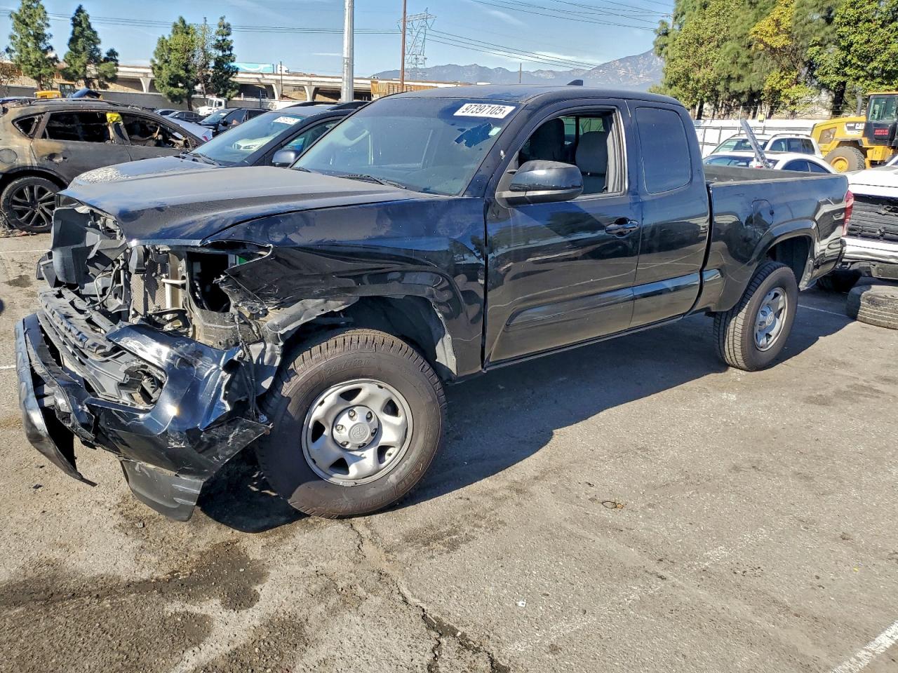 2017 TOYOTA TACOMA