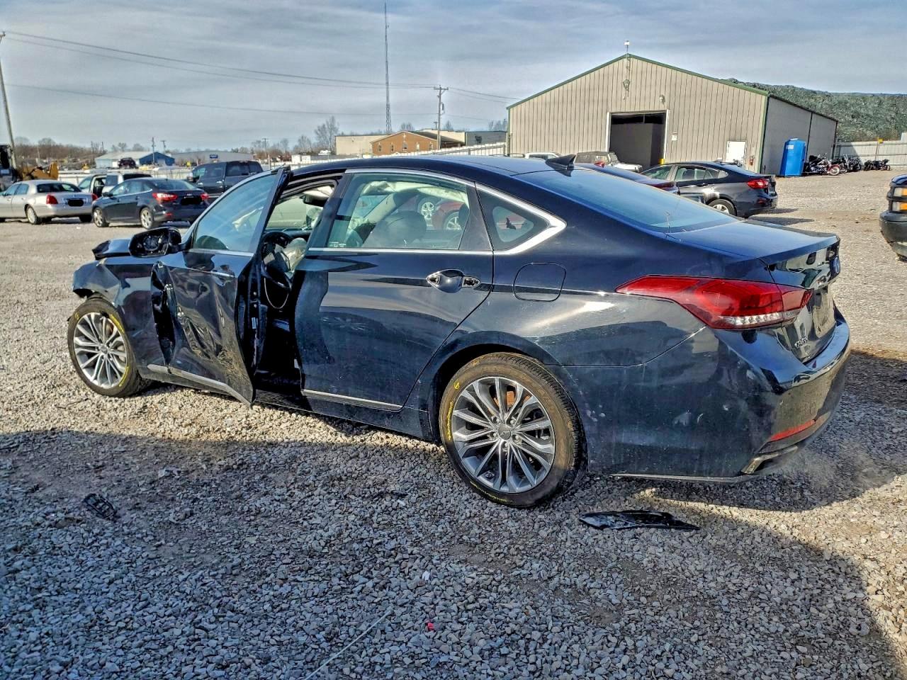 2015 HYUNDAI GENESIS 3.8L photo 2