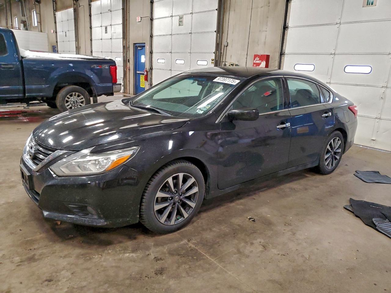 2017 NISSAN ALTIMA