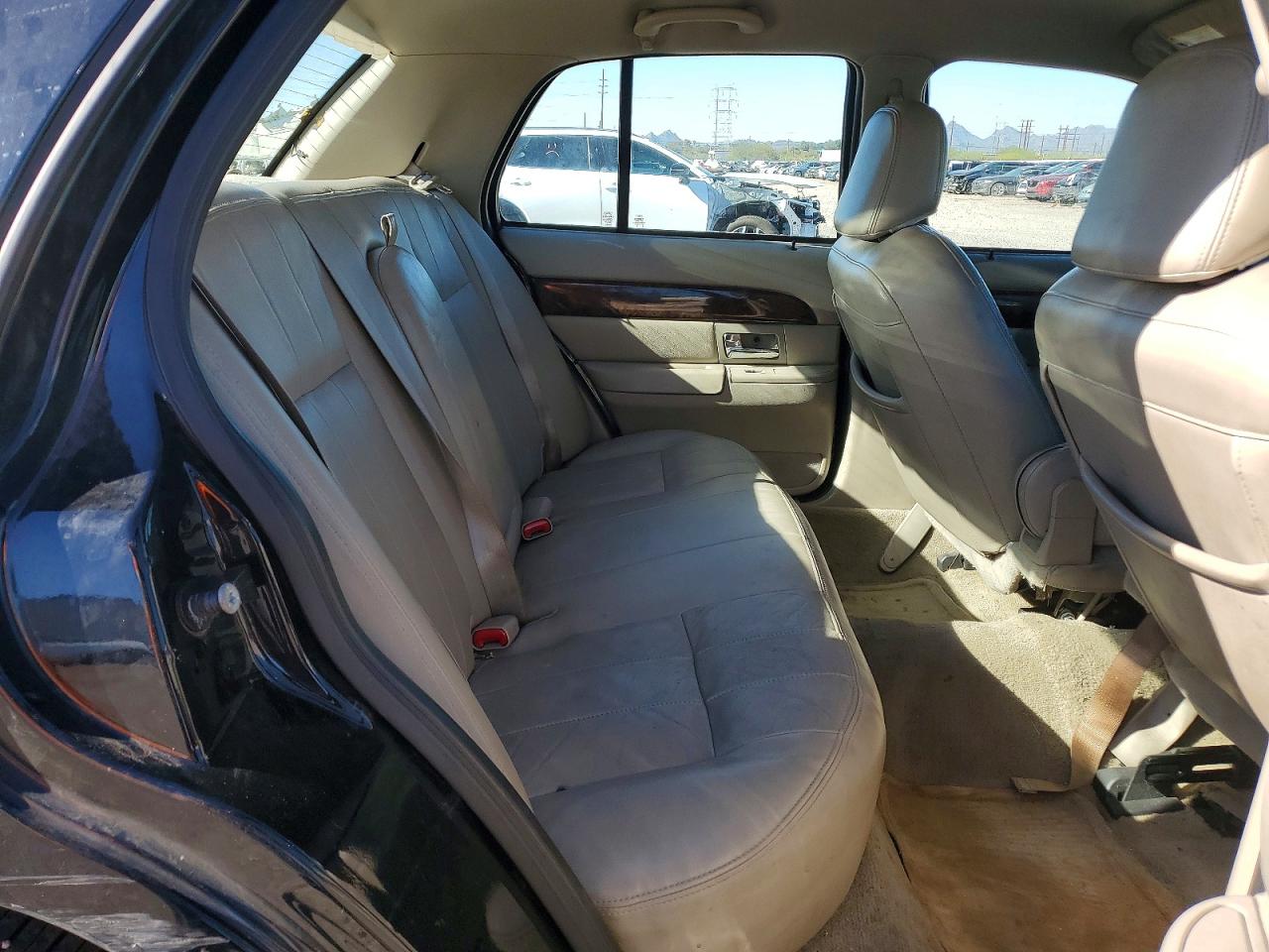 2010 MERCURY GRAND MARQUIS LS photo 10