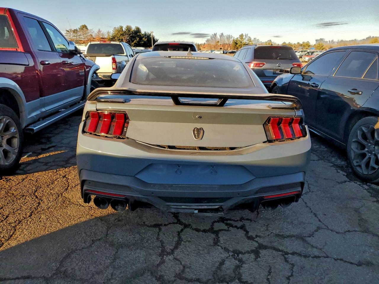 2024 FORD MUSTANG DARK HORSE photo 6