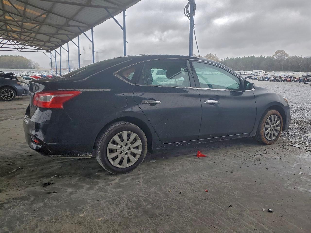 2018 NISSAN SENTRA S photo 3