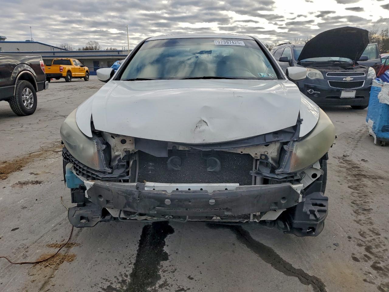 2012 HONDA ACCORD LX photo 5