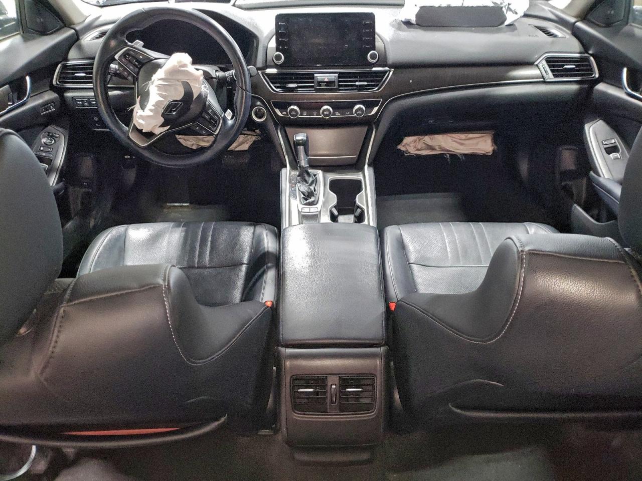 2018 HONDA ACCORD TOURING photo 8