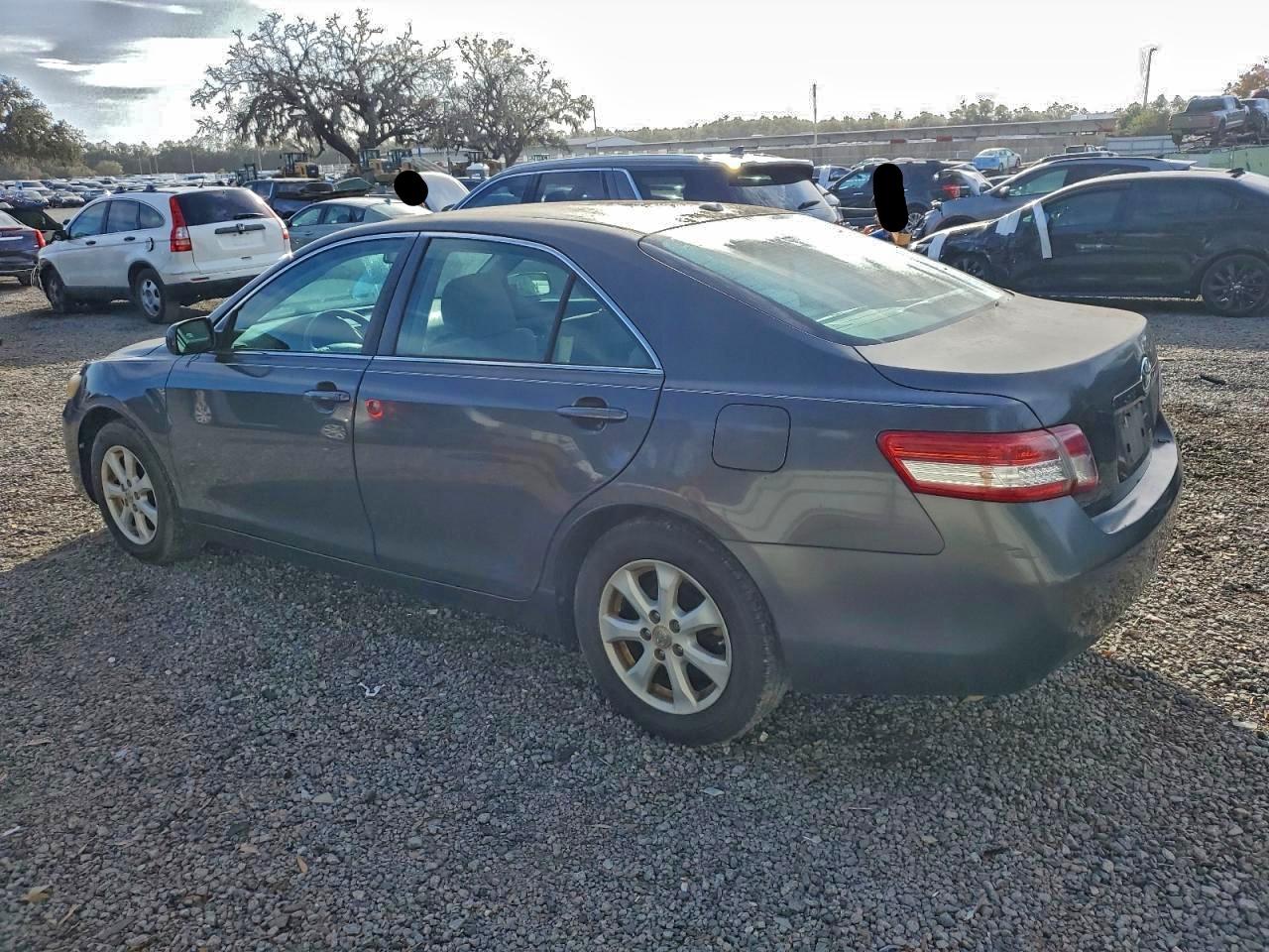 2010 TOYOTA CAMRY BASE photo 2