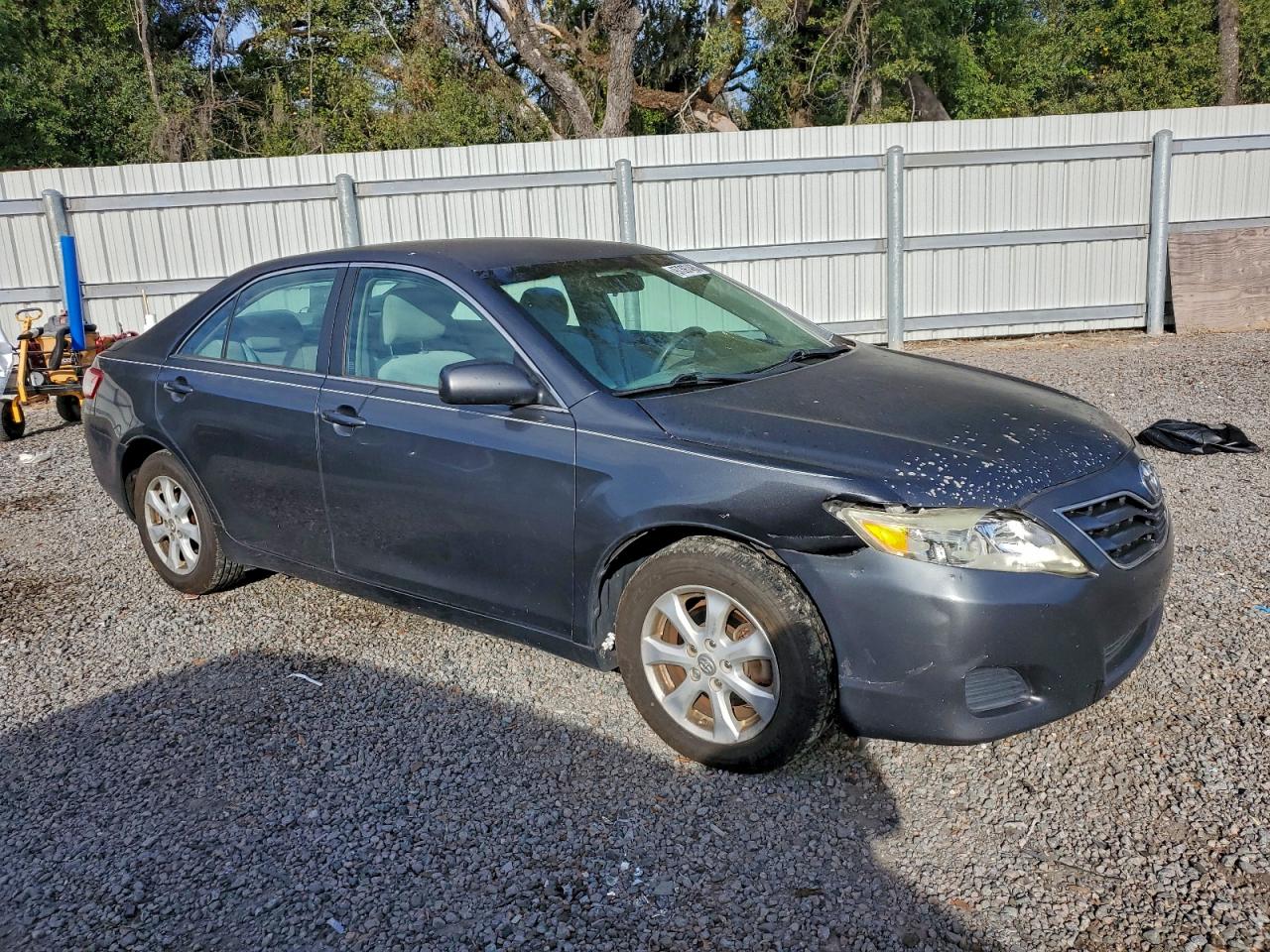 2010 TOYOTA CAMRY BASE photo 4