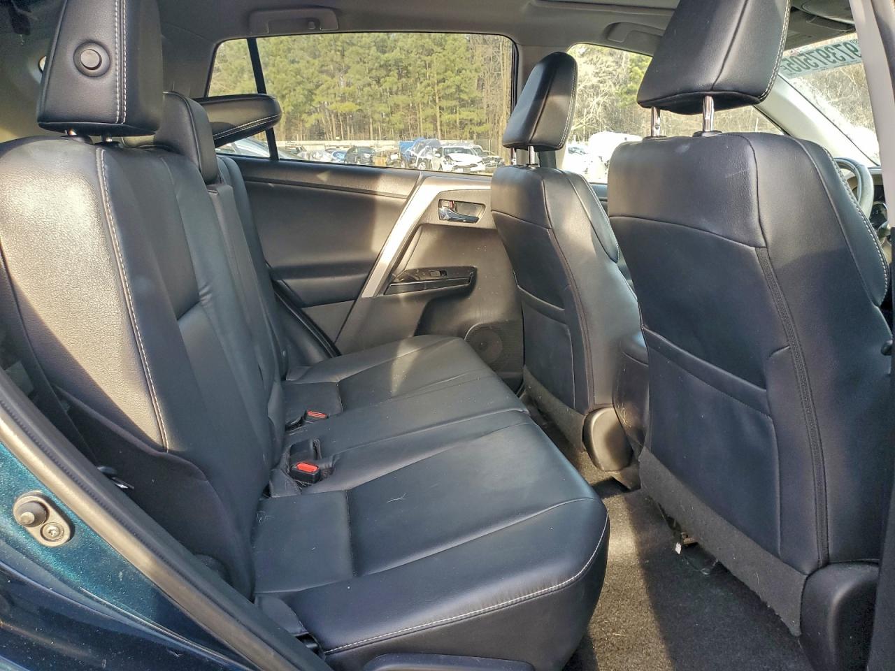 2017 TOYOTA RAV4 LIMITED photo 31