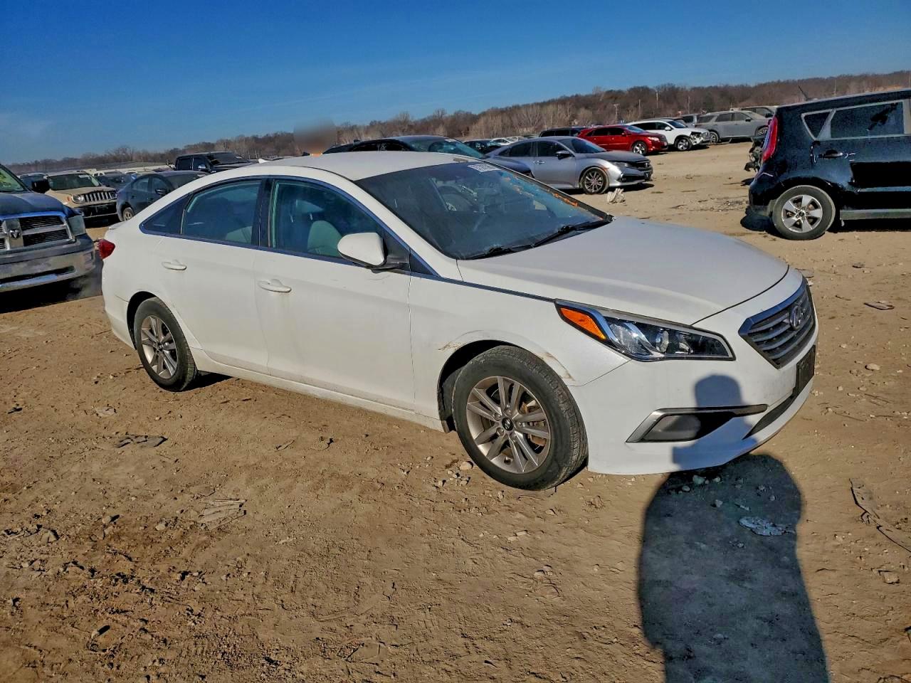 2016 HYUNDAI SONATA SE photo 4