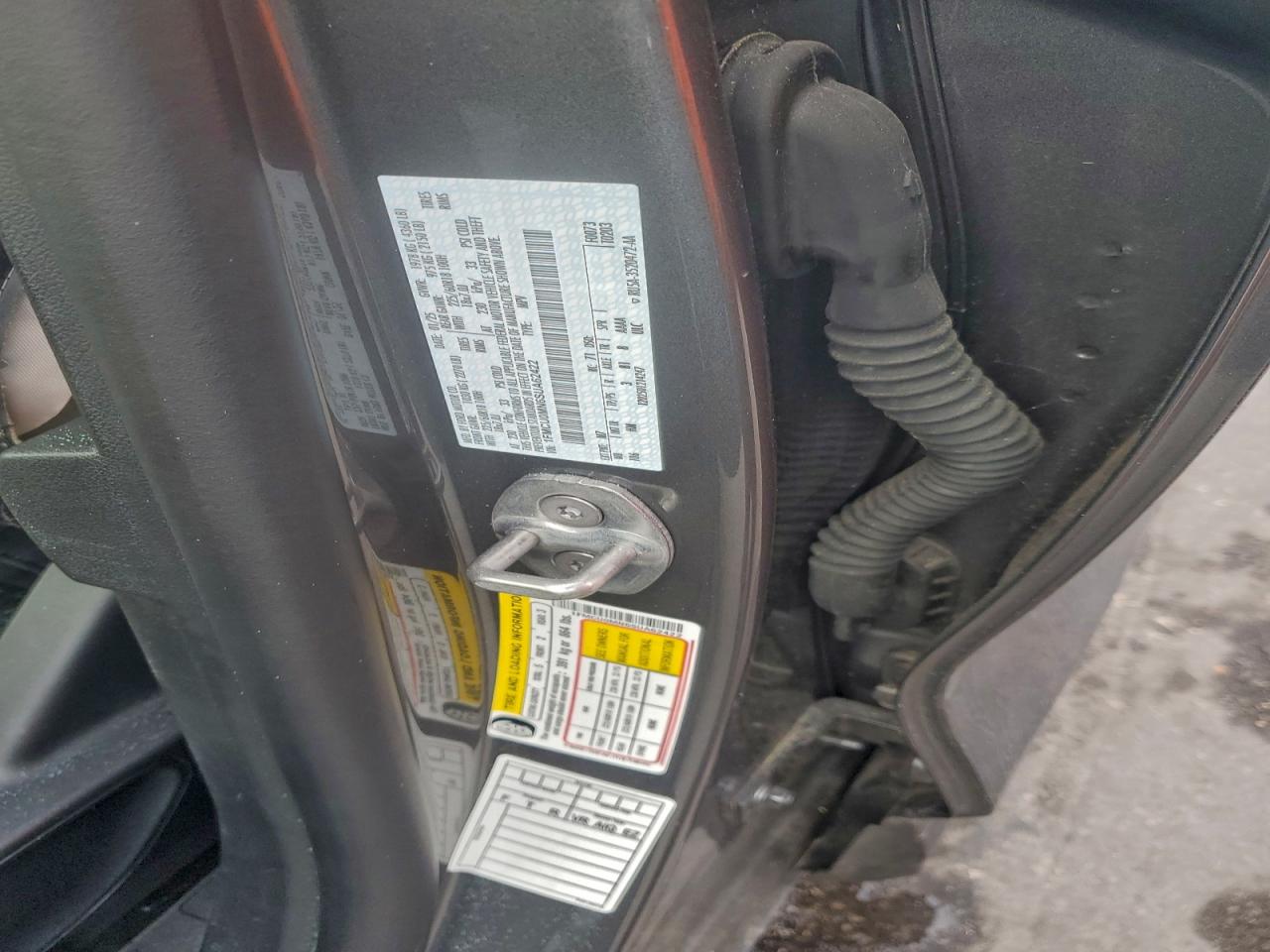 2025 FORD ESCAPE ST LINE photo 14