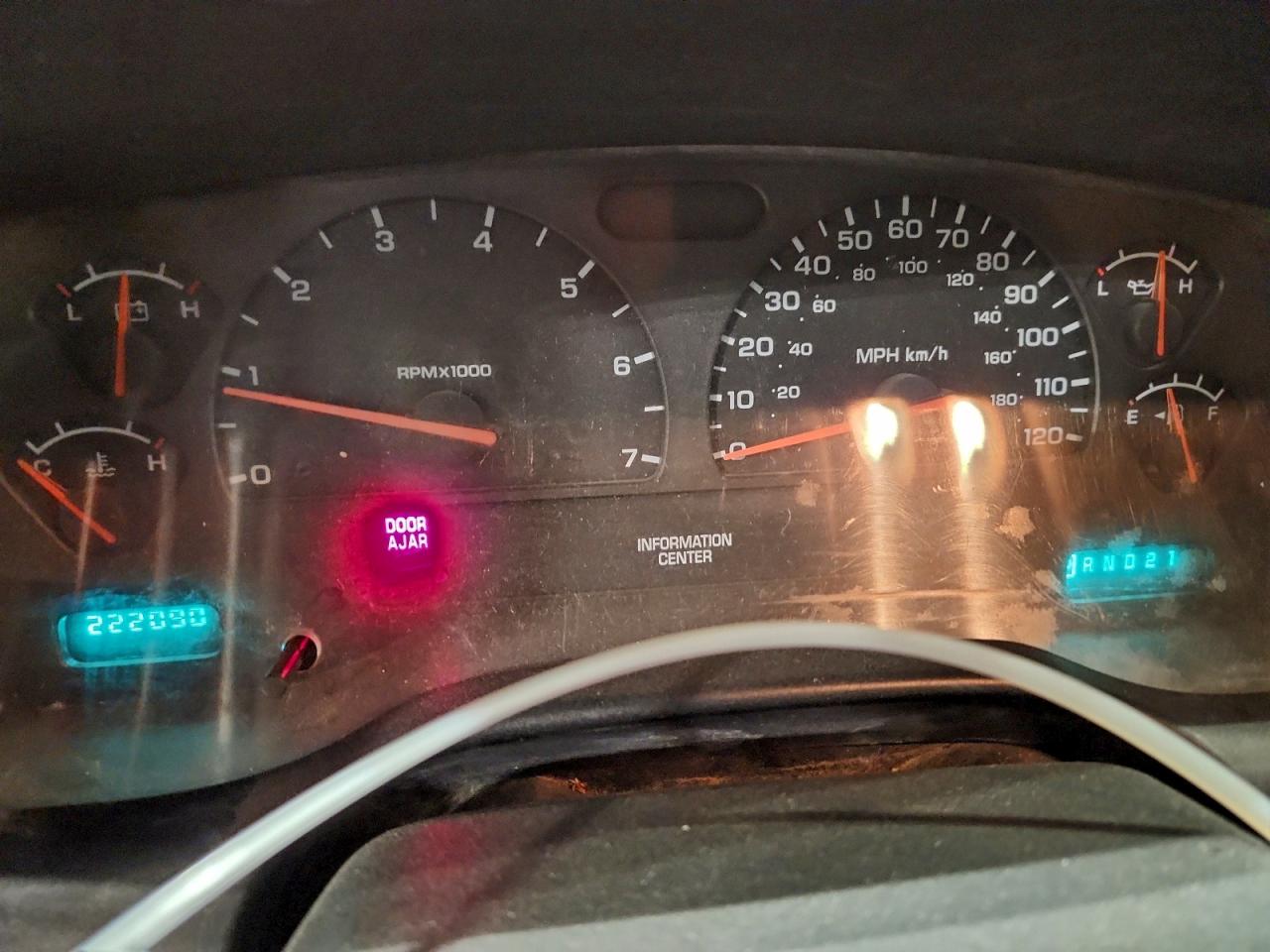 2004 DODGE DAKOTA QUAD SPORT photo 9