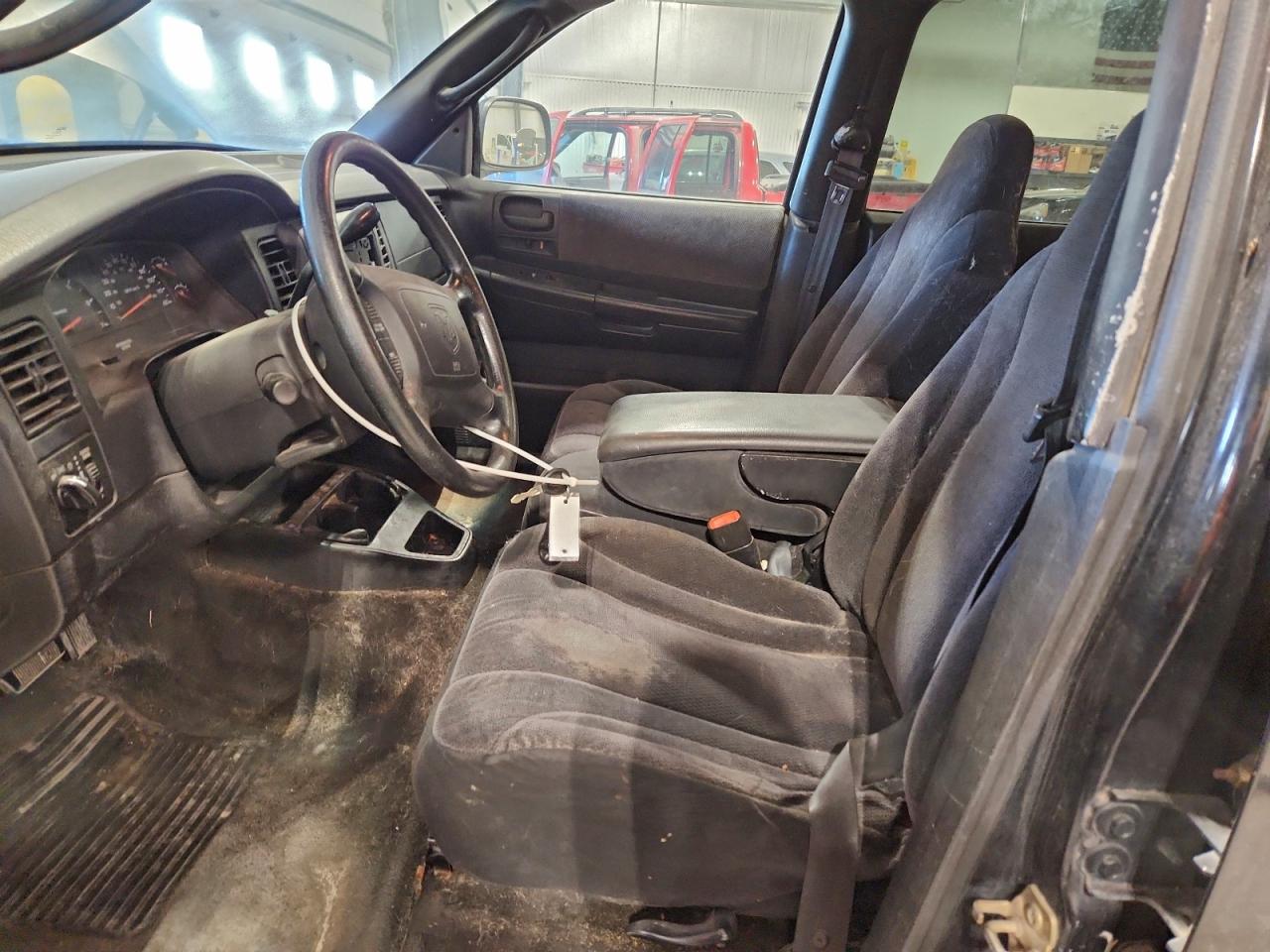 2004 DODGE DAKOTA QUAD SPORT photo 7