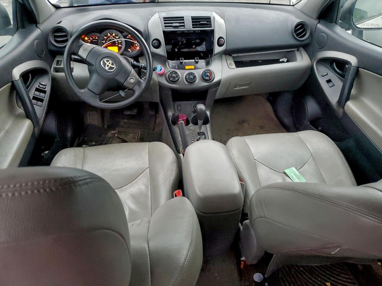 2010 TOYOTA RAV4 photo 15