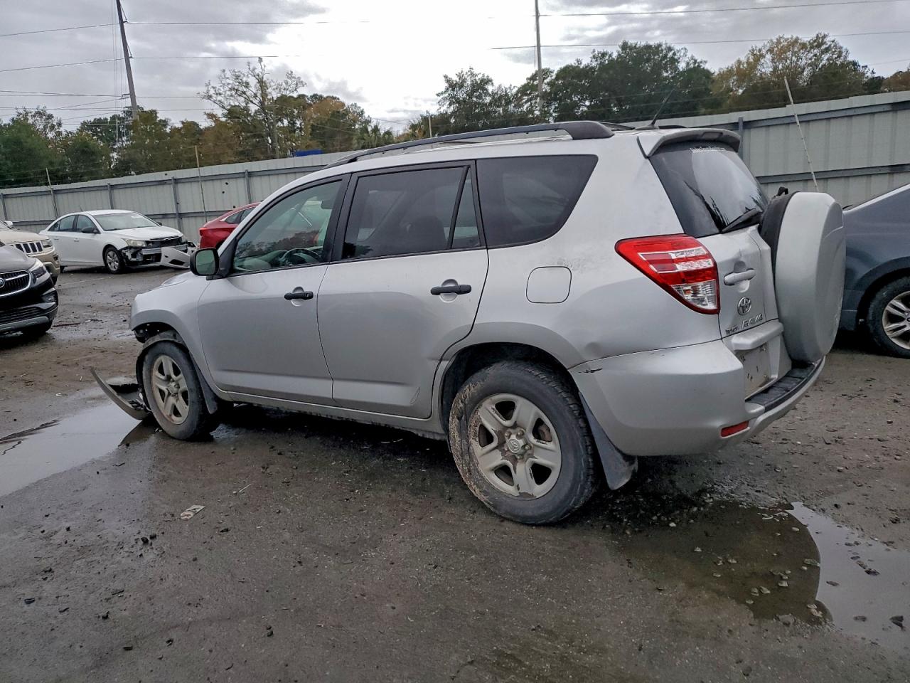 2010 TOYOTA RAV4 photo 3
