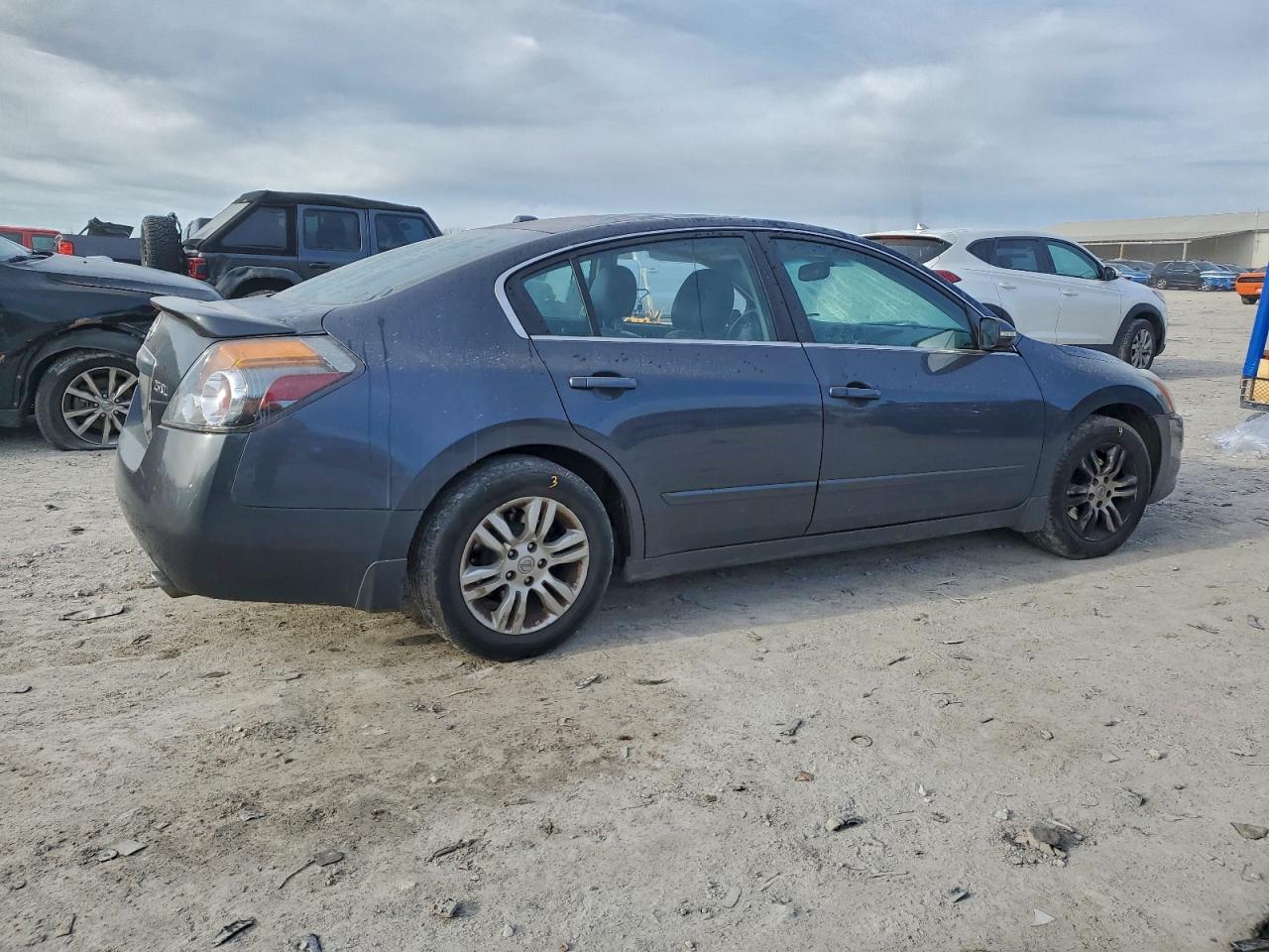 2012 NISSAN ALTIMA BASE photo 3