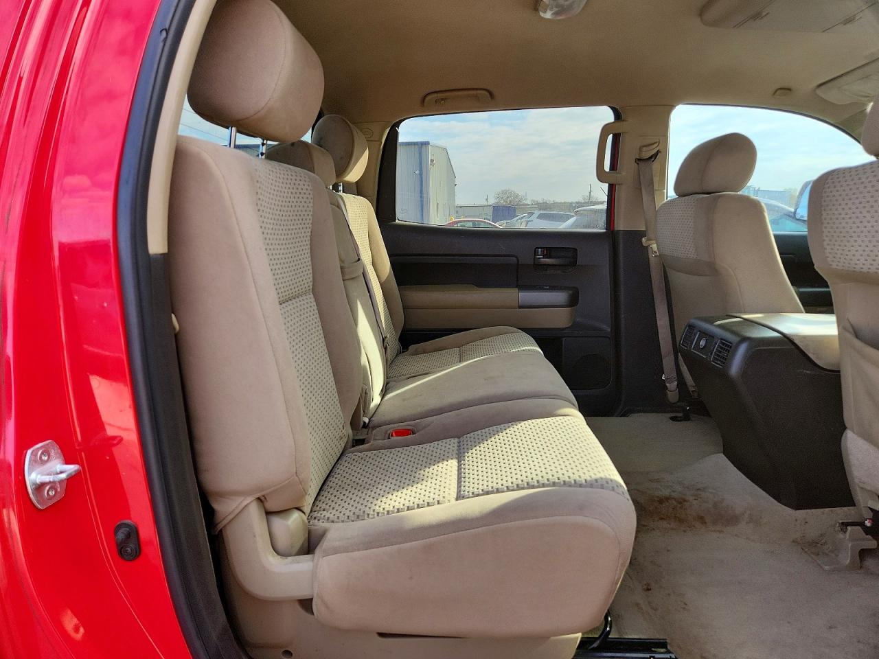 2011 TOYOTA TUNDRA CREWMAX SR5 photo 19