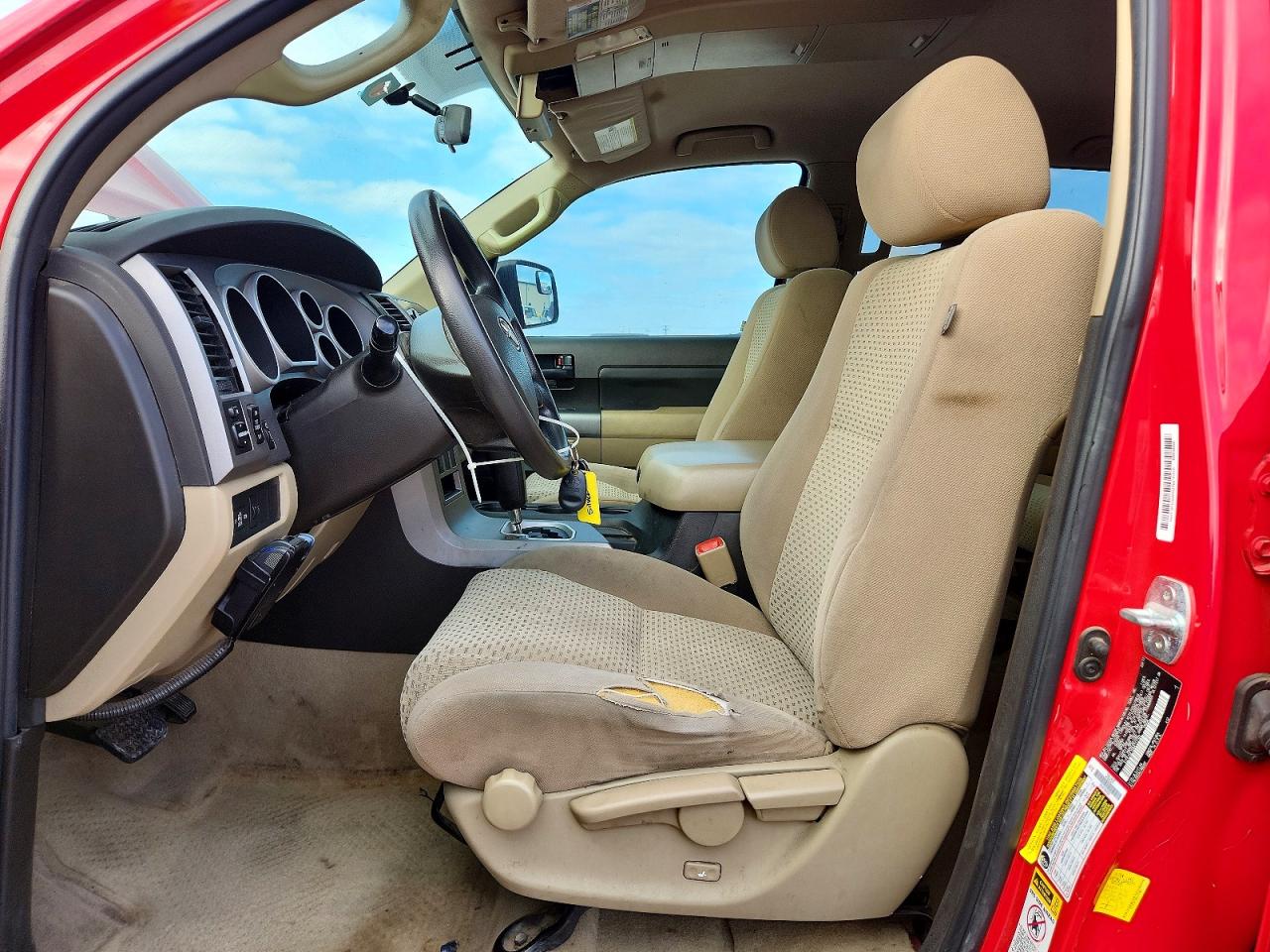 2011 TOYOTA TUNDRA CREWMAX SR5 photo 13