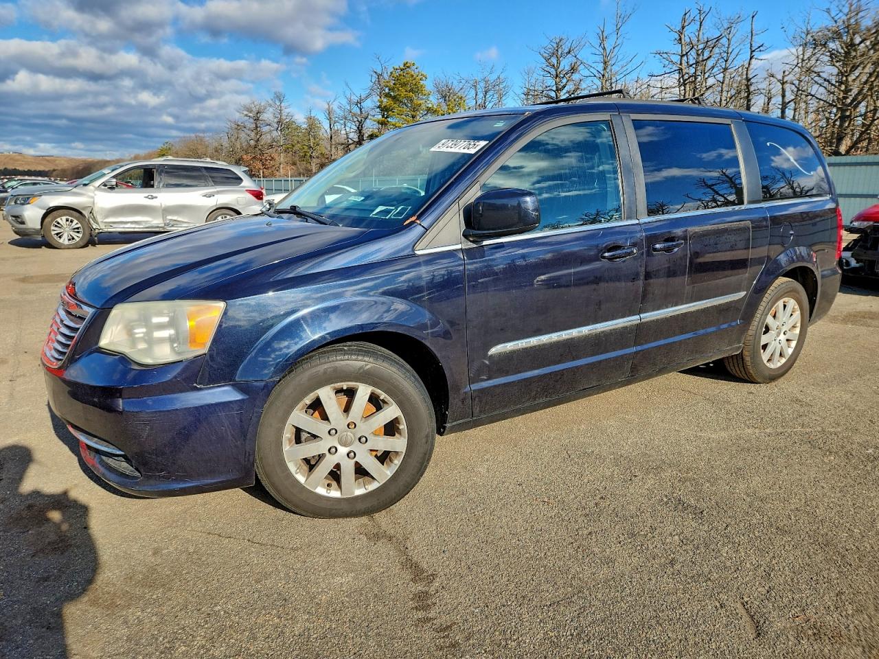 2011 CHRYSLER TOWN & COUNTRY