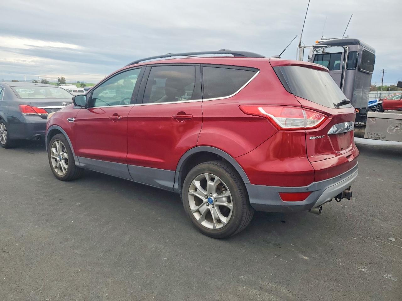 2013 FORD ESCAPE SEL photo 2