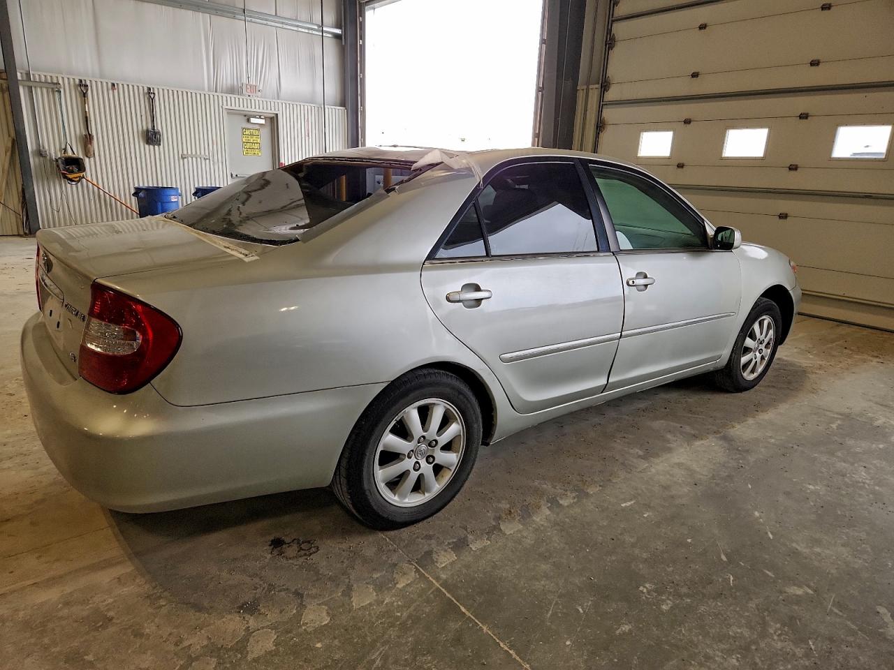 2004 TOYOTA CAMRY LE photo 7