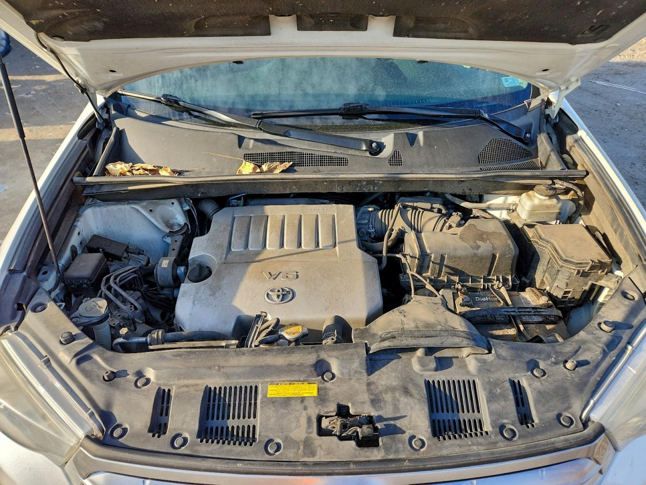 2013 TOYOTA HIGHLANDER BASE photo 12