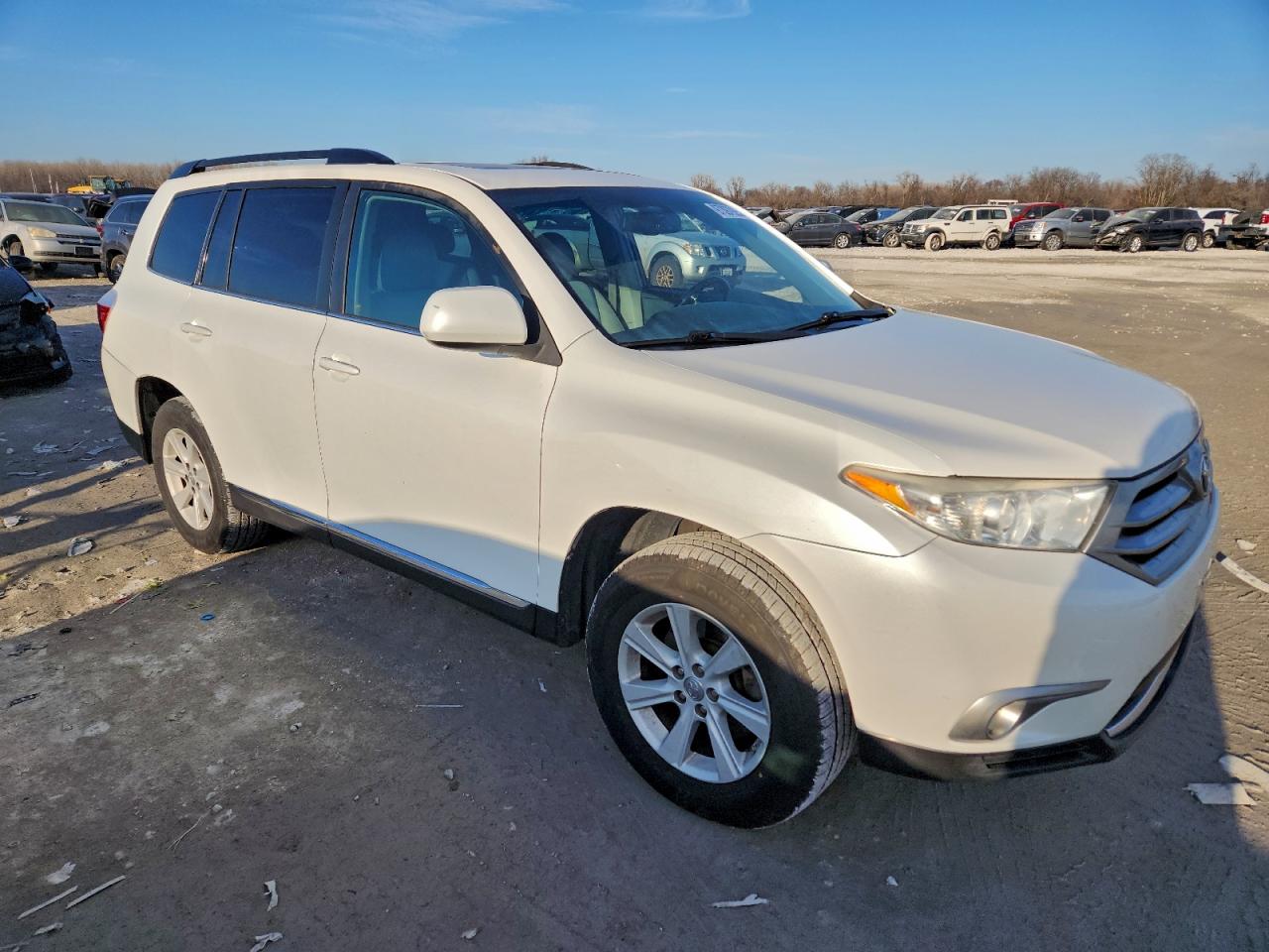 2013 TOYOTA HIGHLANDER BASE photo 4