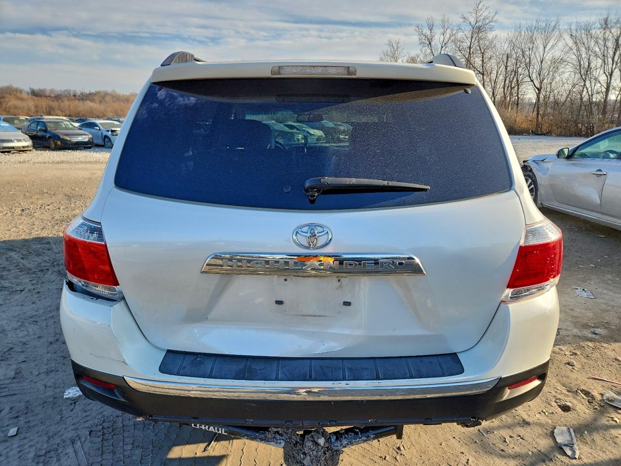 2013 TOYOTA HIGHLANDER BASE photo 6