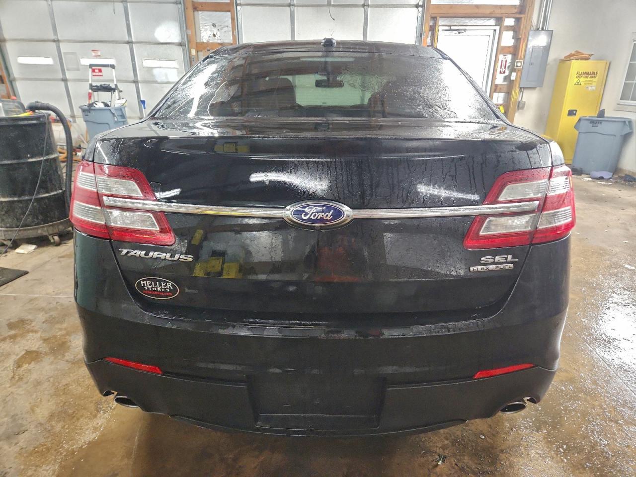 2016 FORD TAURUS SEL photo 6