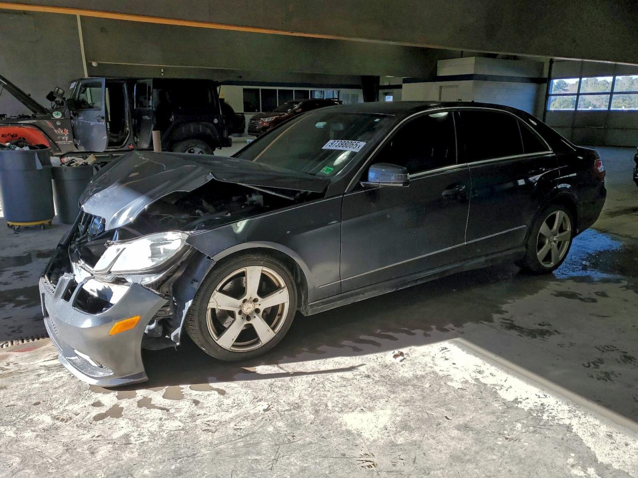 2011 MERCEDES-BENZ E