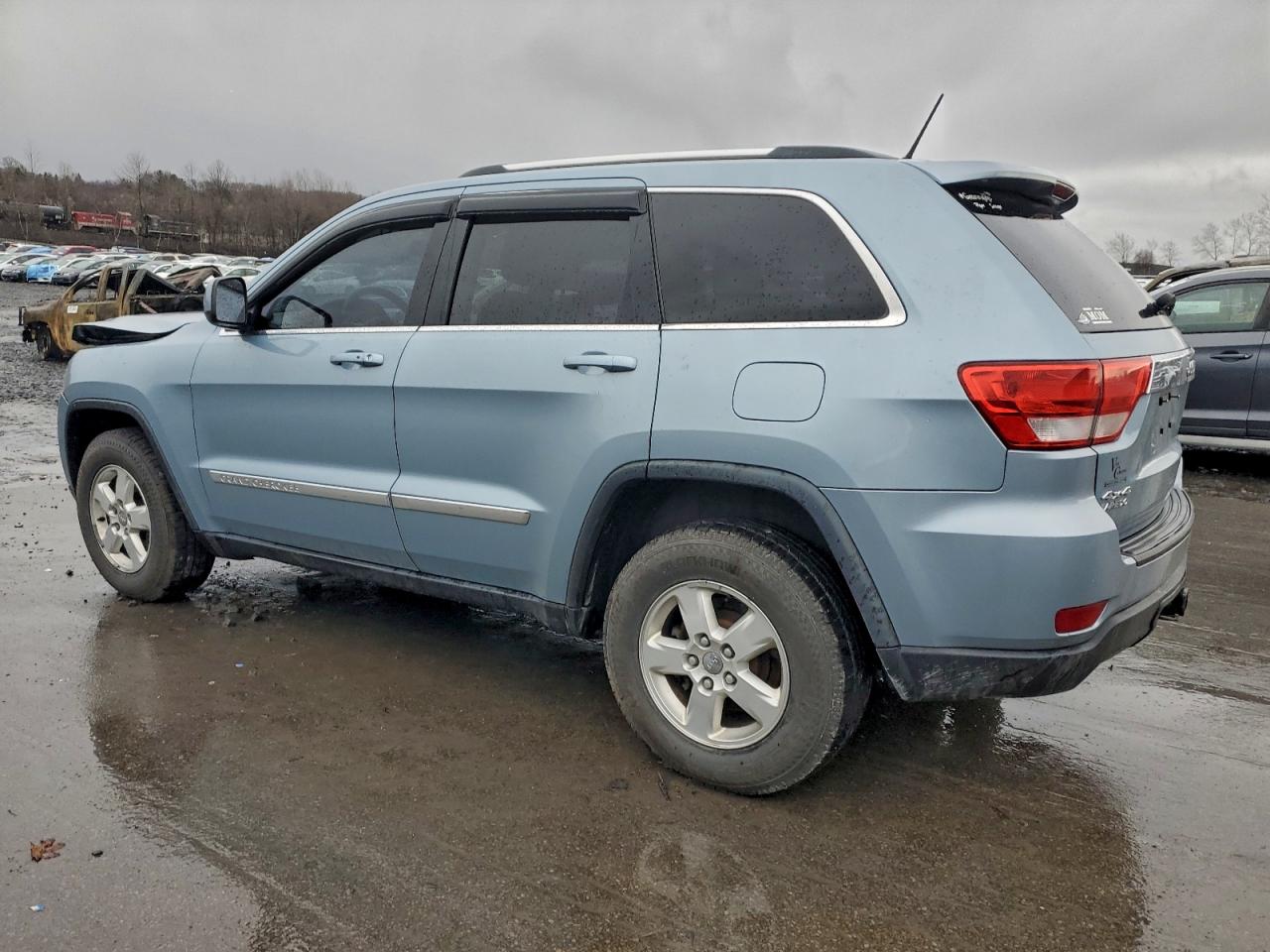 2012 JEEP GRAND CHEROKEE LAREDO photo 4