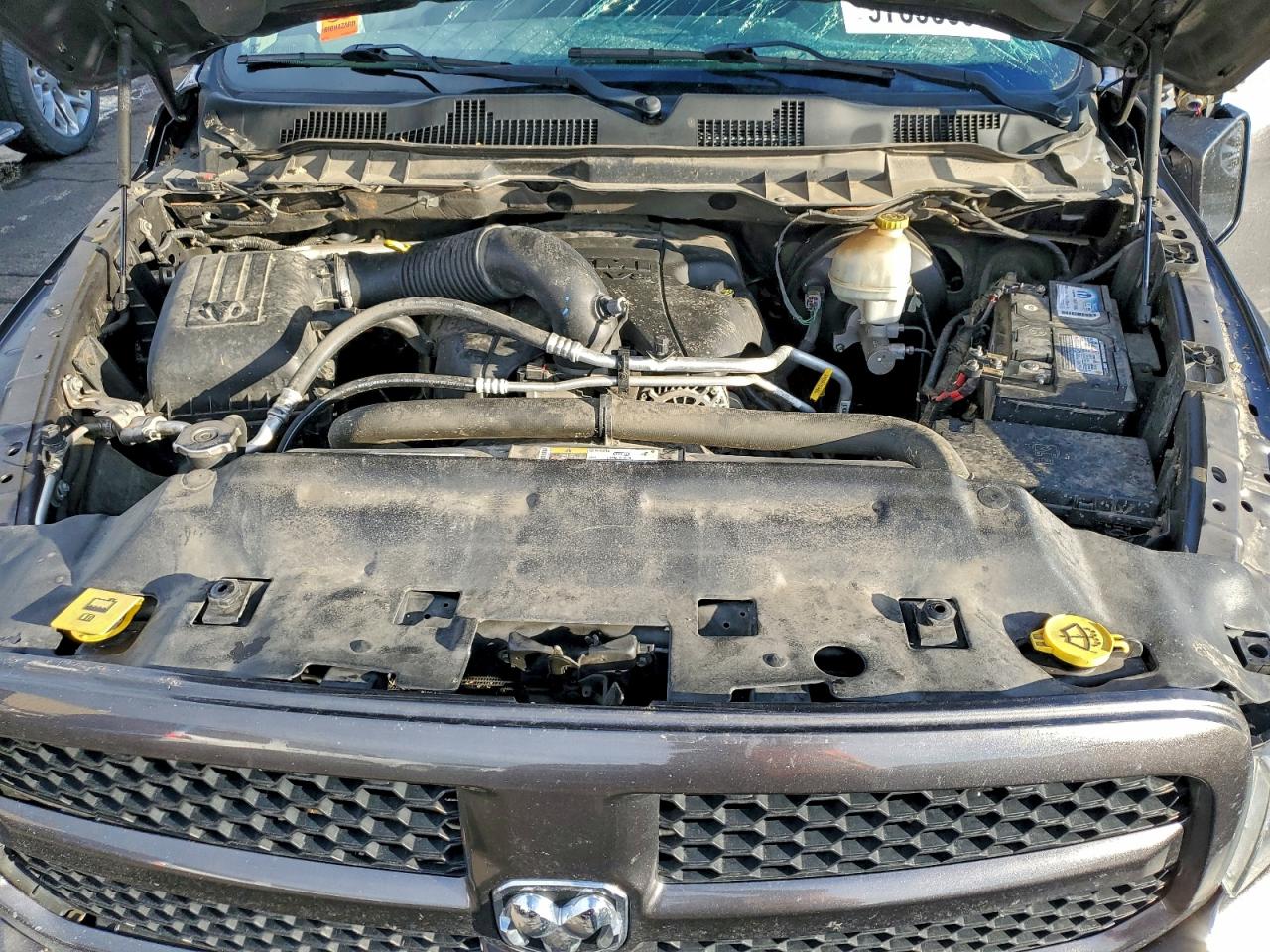 2014 RAM 1500 ST photo 21