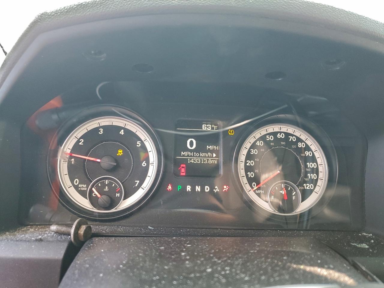 2014 RAM 1500 ST photo 17