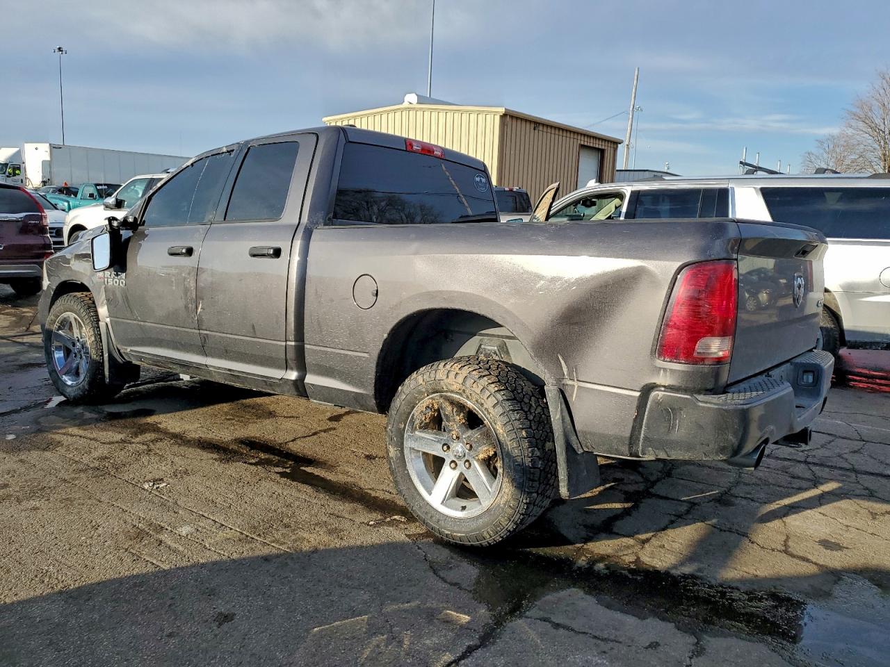 2014 RAM 1500 ST photo 3