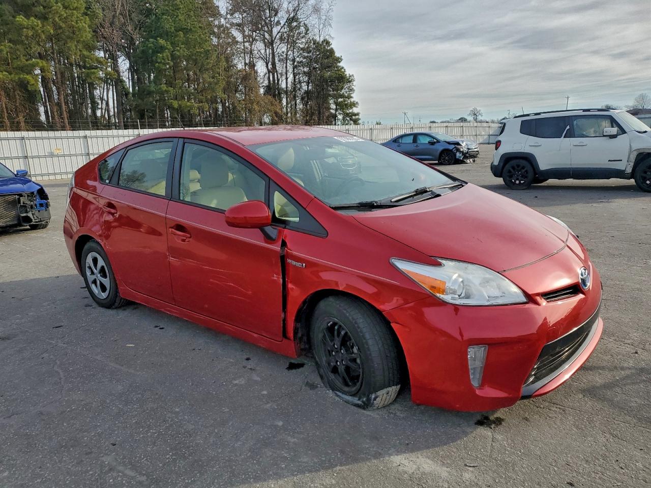 2015 TOYOTA PRIUS photo 7