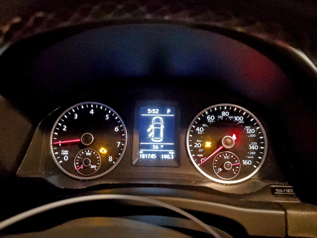 2016 VOLKSWAGEN TIGUAN S photo 17