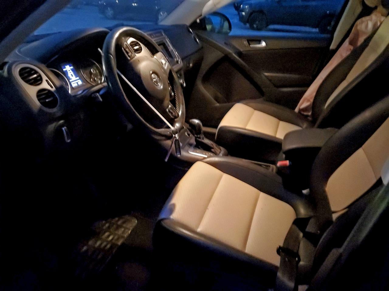 2016 VOLKSWAGEN TIGUAN S photo 13