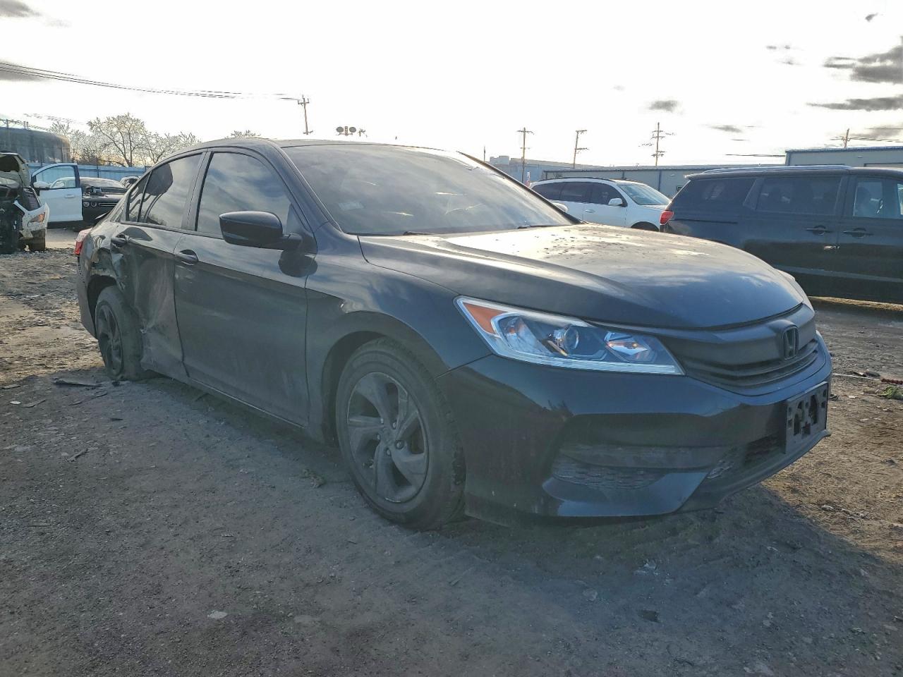 2016 HONDA ACCORD LX photo 4