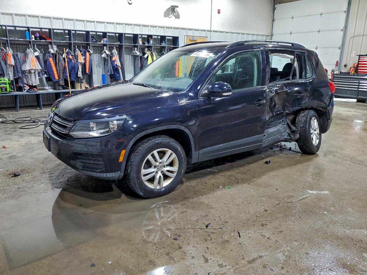 2016 VOLKSWAGEN TIGUAN
